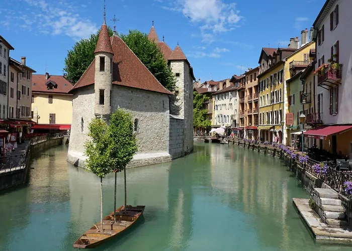 7 Rhone Super T2 Renove Avec Place De Parking Privee Apartment